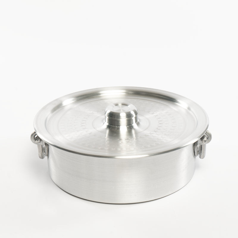 وعاء مسطح بحلقة مع غطاء ومقبض