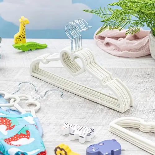 Velvet Hanger 5 Pcs Set 42 CM ALJERAIWI