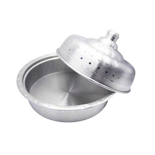 Designed serving cake with lid