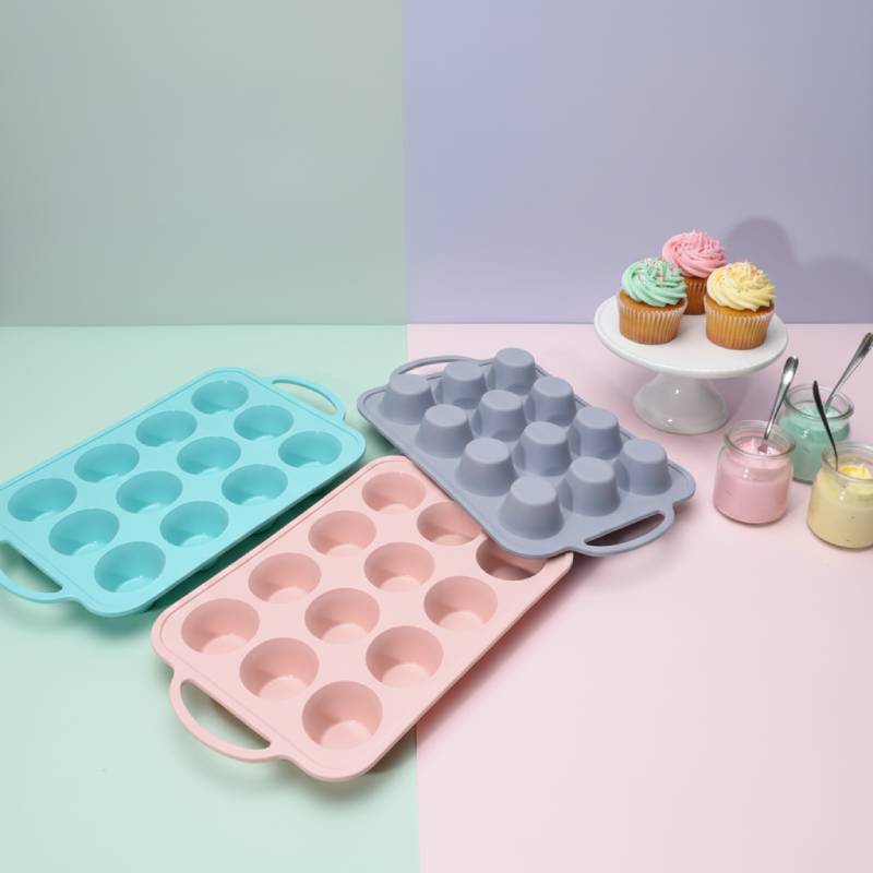 12 Pcs Silicone Muffin Tray